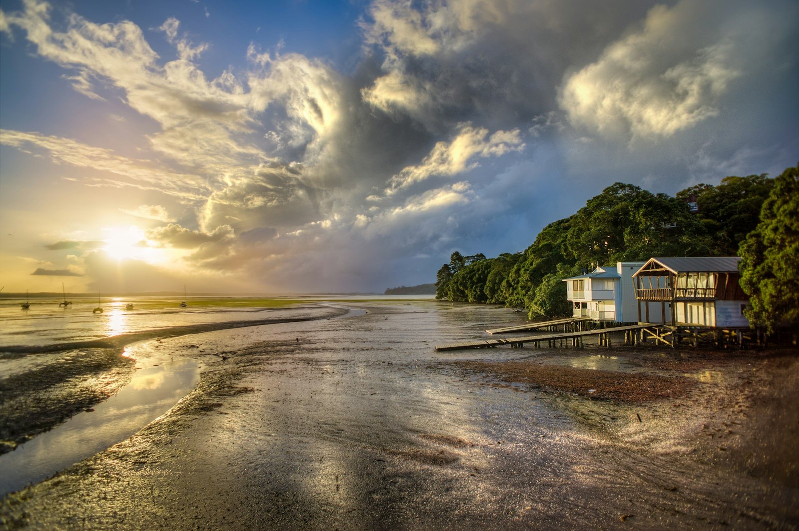 Coral Bay Cottage at sunset